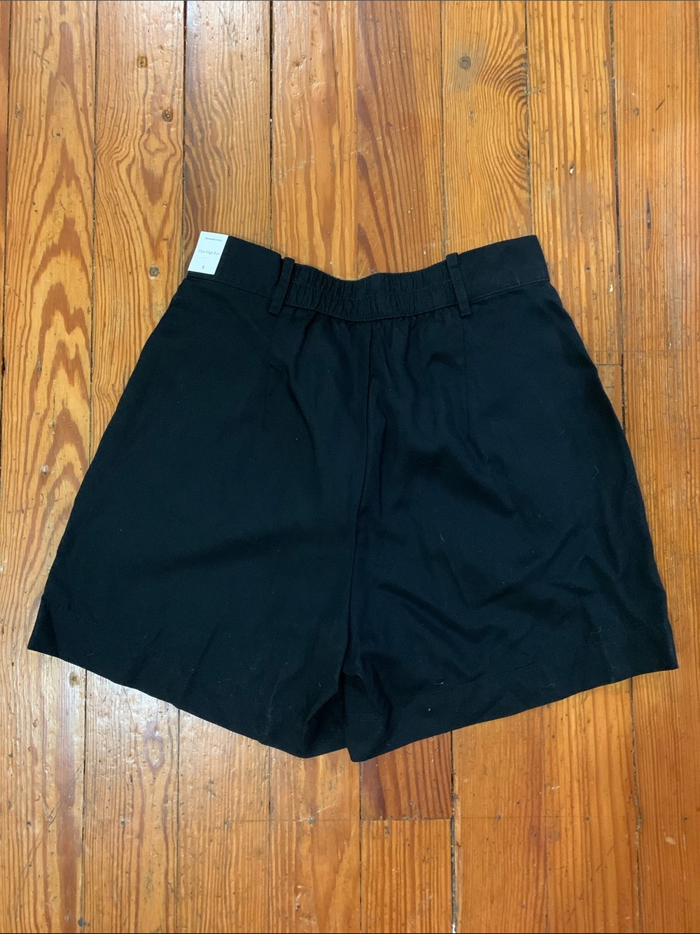 Abercrombie Black Woven Ultra High Rise Mini Short - Picture 8 of 9